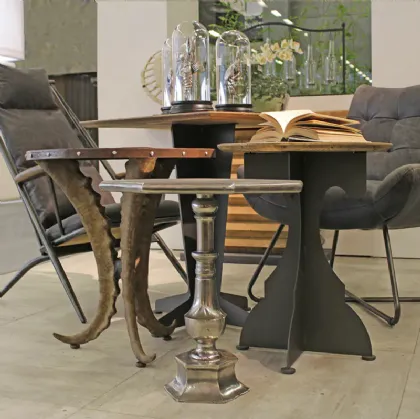 Tavolino quadrato Ister in legno con base in metallo di Dialma Brown