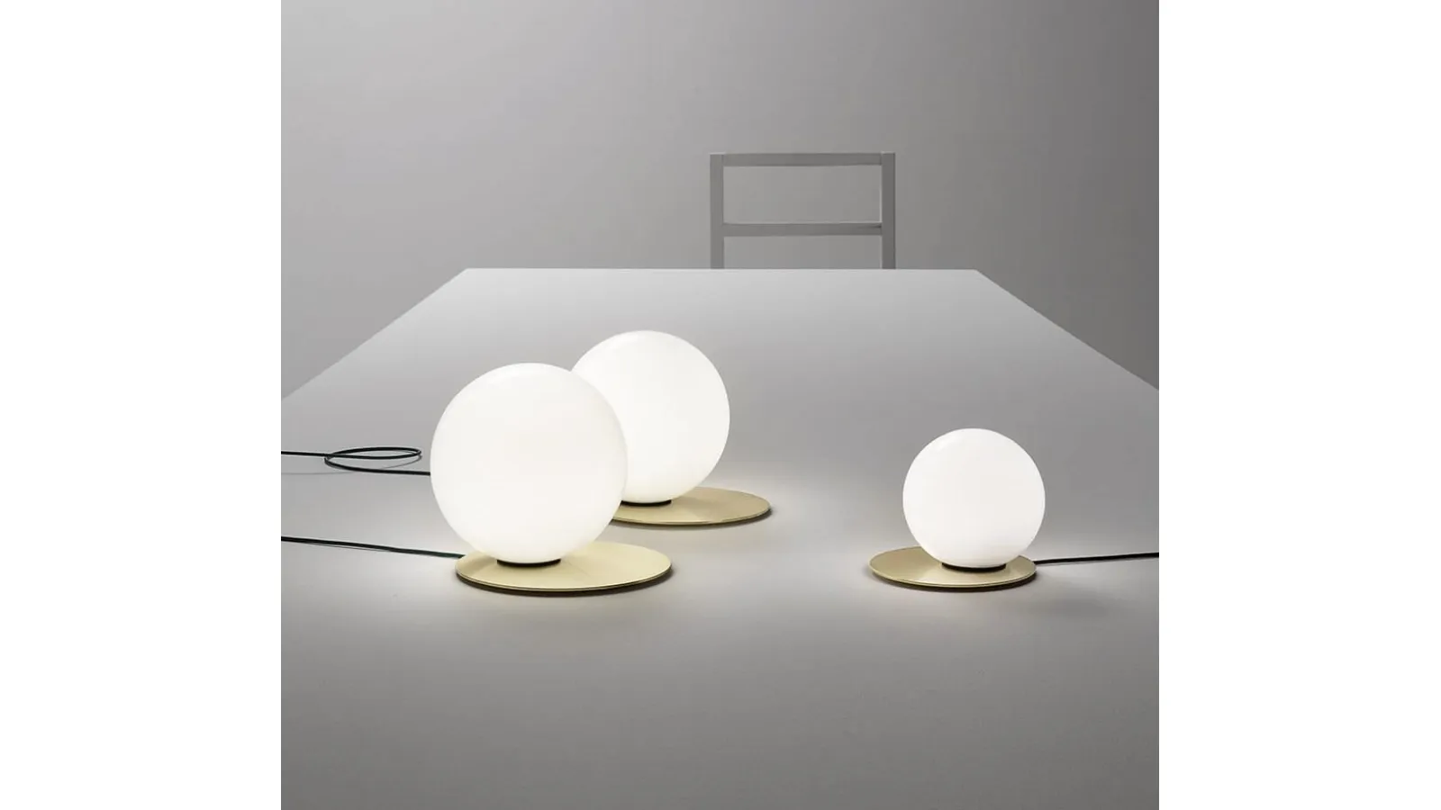 Lampada da tavolo in ottone e vetro soffiato Bijoux di Vesoi