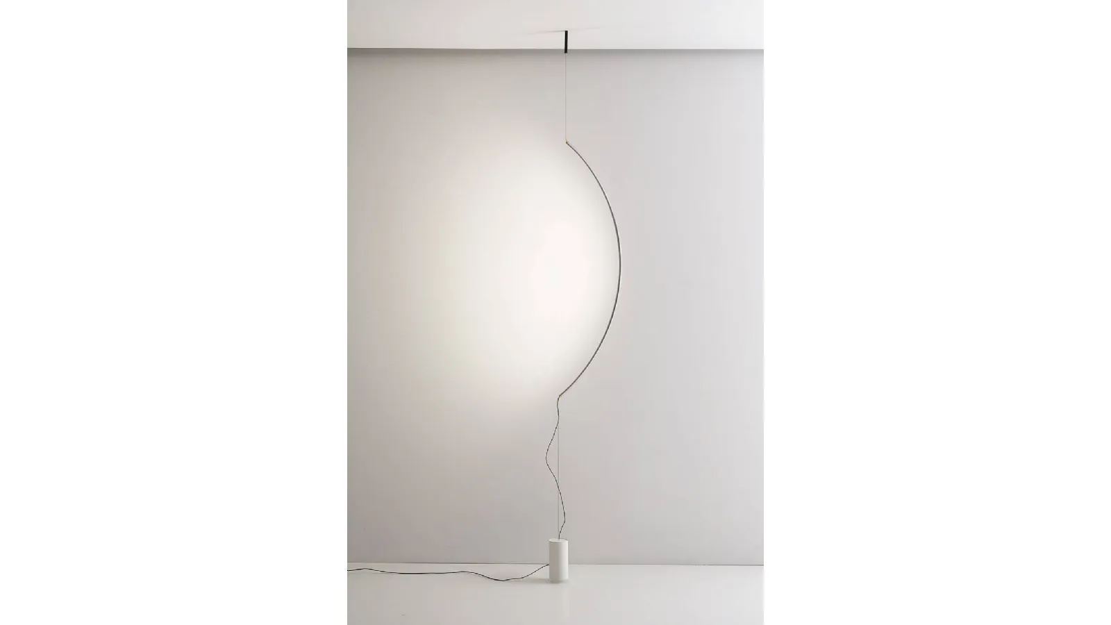 Lampada da terra Bow137 di Vesoi