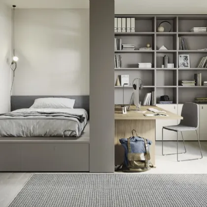 Cameretta componibile con letto su cassettone, scrivania e ampia libreria Next space 02 di Nidi