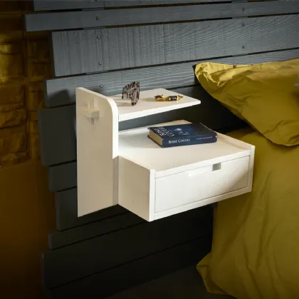 Comodino con sopralzo Theo realizzato in microparticelle di legno e laccato di Dialma Brown