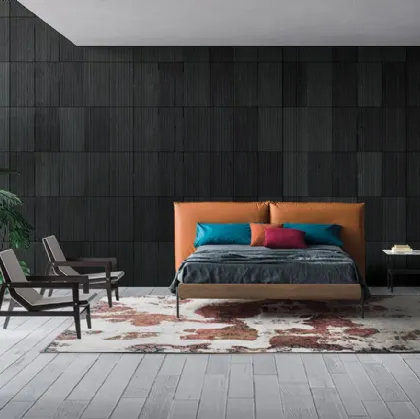 Letto con testiera in pelle imbottita con giroletto in Rovere Chloè Elegance di Devina Nais