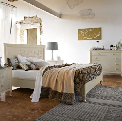 Letto in legno con testiera intagliata Rose di Ballancin