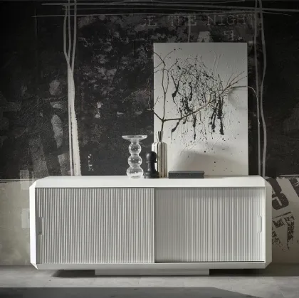 Madia Victor 168 realizzata in microparticelle di legno stratificato e laccato Neve di Dialma Brown