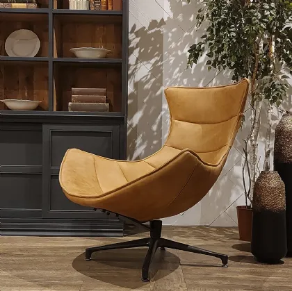Poltrona girevole Dorado rivestita in vera pelle a doghe di Dialma Brown