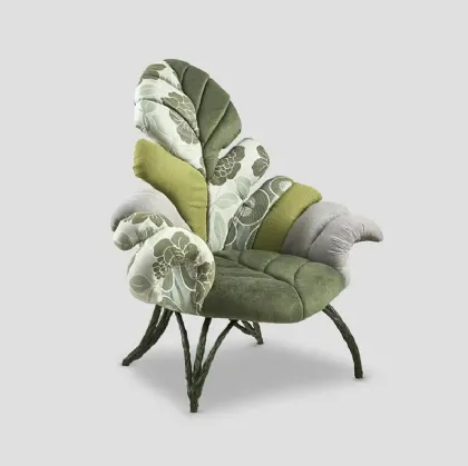 Poltrona di design a forma di foglia in tessuto imbottito e trapuntato con struttura in metallo laccato Nature di Dialma Brown