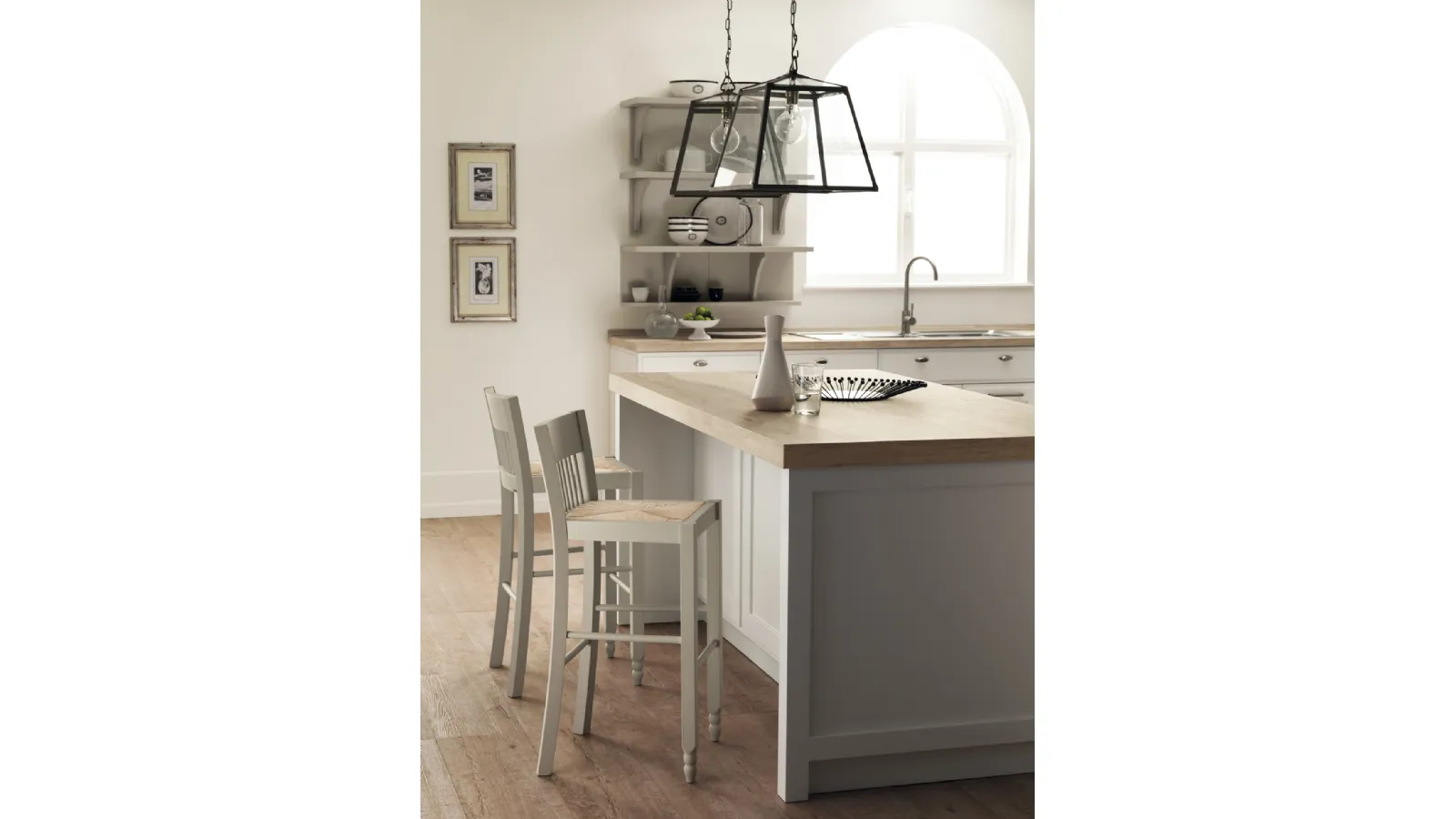 Sgabello Gea in legno massello di Scavolini