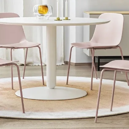 Tavolo rotondo con piano in legno laccato Bianco e base in metallo Balance di Calligaris