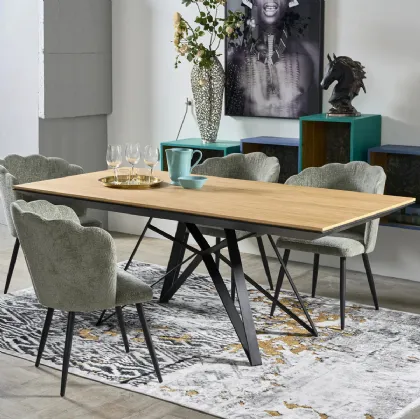 Tavolo allungabile Georges con top in legno stratificato di Rovere naturale e base in metallo color Grafite di Dialma Brown