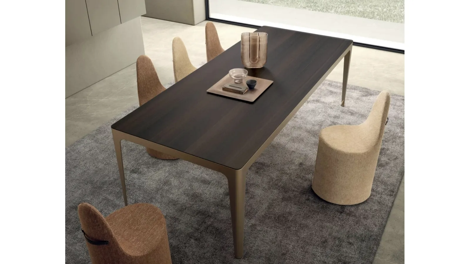 Tavolo Grand More con top in Legno di Presotto