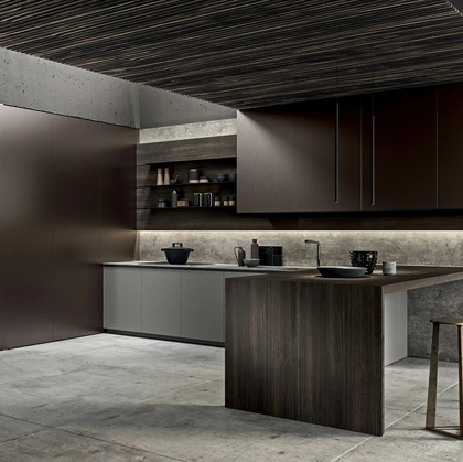 Cucina Design con penisola Twenty in laccato e Eucalipto di Modulnova