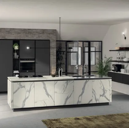 Cucina Moderna Liberamente in Statuario e Grigio Ferro di Scavolini