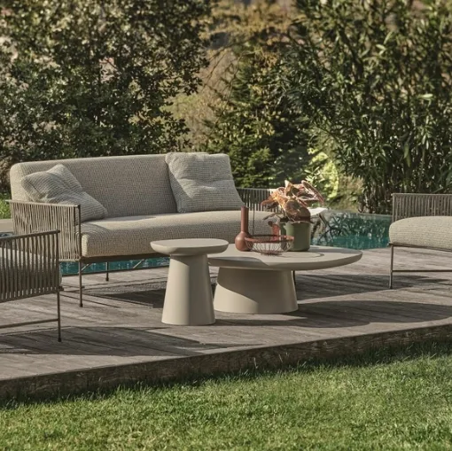 Sedia da giardino impilabile Net Outdoor con rivestimento in Texplast e struttura in acciaio laccato di Bontempi